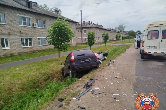 Две женщины пострадали при столкновении отечественных авто в Торопце