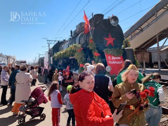 По Улан-Удэ промчался «Поезд Победы». Фоторепортаж