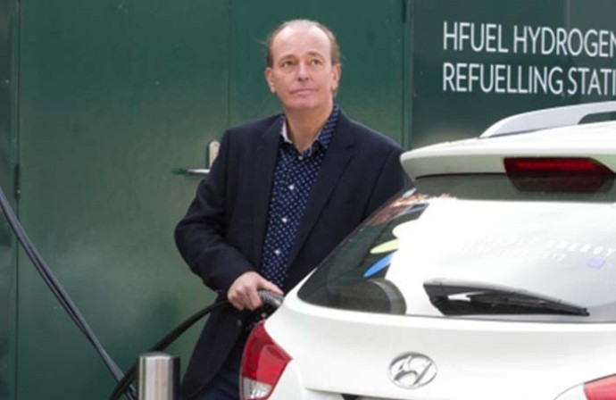 В Великобритании умер экс-ведущий Top Gear Квентин Уилсон В Великобритании умер экс-ведущий Top Gear Квентин Уилсон