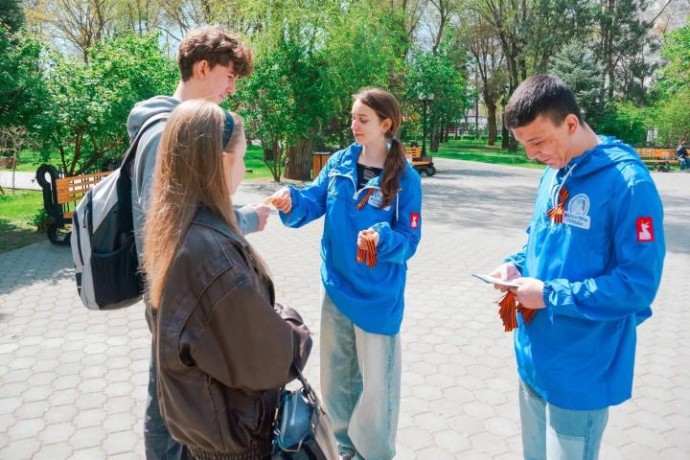 В Астраханской области стартовала Международная акция «Георгиевская лента»