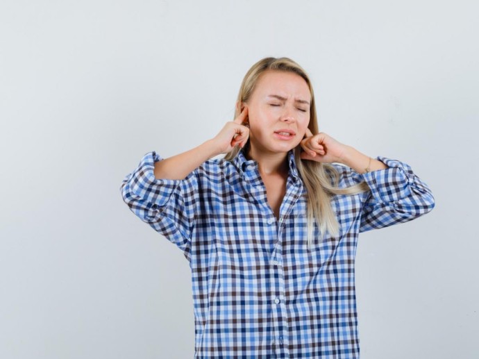 Гонконгский грипп в России вызывает потерю слуха и пневмонию — терапевт Чернышова