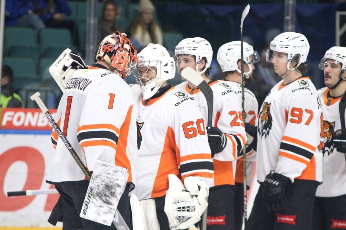 Амур – Сибирь: прямая трансляция, где смотреть матч онлайн 30 декабря