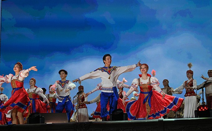 Гала-концерт мастеров искусств Казахстана в рамках проведения Дней культуры Казахстана в России Гала-концерт мастеров искусств Казахстана в рамках проведения Дней культуры Казахстана в России