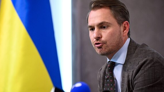 Зеленский официально уволил Кравченко с поста генпрокурора Зеленский официально уволил Кравченко с поста генпрокурора