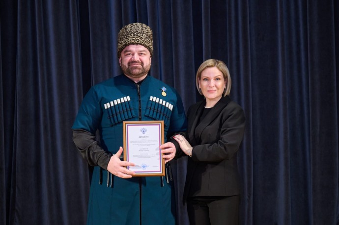 Ольга Любимова вручила награды лауреатам премии «Душа России» Ольга Любимова вручила награды лауреатам премии «Душа России»