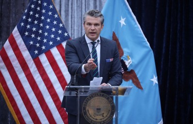 США нанесли удары по объектам боевиков в Сирии в ответ на атаку в Пальмире