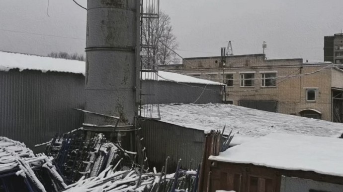 В Петербурге очищают от незаконных складов участок на улице Шелгунова В Петербурге очищают от незаконных складов участок на улице Шелгунова