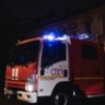 В Астрахани более 4 часов тушили объятую пламенем двухэтажку