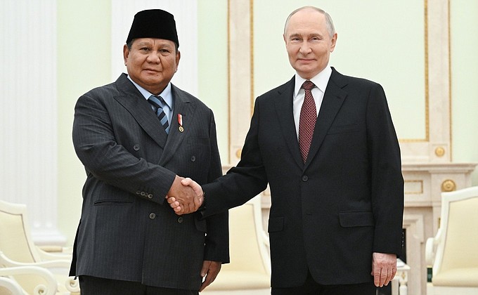 Российско-индонезийские переговоры Российско-индонезийские переговоры