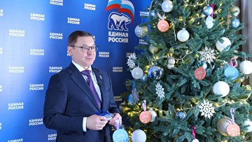 Якушев исполнит новогодние желания трех детей в рамках акции "Елка желаний"