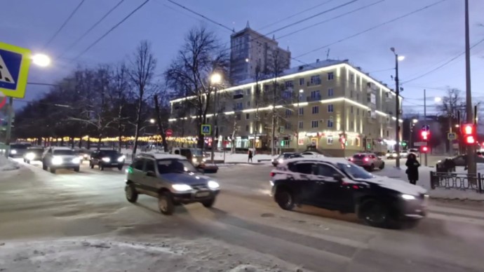 25 декабря загруженность дорог в Кирове — три балла
