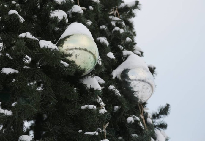 ​На эспланаде в Перми открылись главный ледовый городок и горки для сноуборда и тюбинга