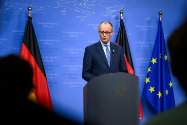 Страх перед СССР заставляет НАТО наращивать военные силы