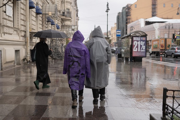 Синоптик Позднякова: В Москве на длинных выходных будет дождливо и ветрено