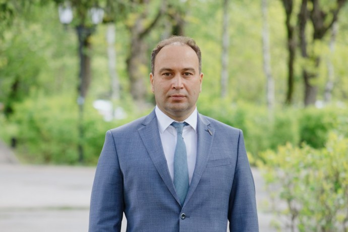 С днём рождения! Поздравляем Уполномоченного по правам человека Владимира Фомина