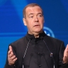 Медведев рассказал, как в 90-е «какие-то черти» выкупали детсады под офисы