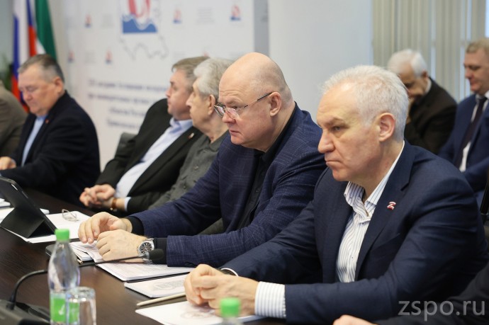 Вадим Супиков представляет Пензенскую область на Совете законодателей ПФО в Казани Вадим Супиков представляет Пензенскую область на Совете законодателей ПФО в Казани