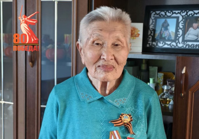 На юге Бурятии ветеран труда отметила 90-летний юбилей