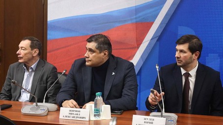 Леонид Огуль провел итоговое заседание рабочей группы по возрождению аптечного изготовления лекарственных препаратов