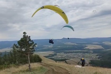 Спортсмены со всей России решили побороться за Кубок пилотов страны на парапланах