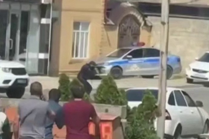 Глава Дагестана раскрыл подробности нападения на полицейских в Махачкале