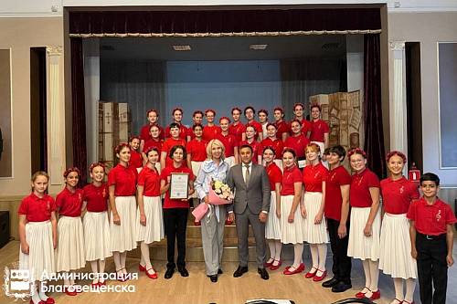 Олег Имамеев встретился с благовещенскими коллективами с мировым именем