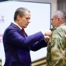 Вячеслав Гладков вручил госнаграды бойцам белгородской самообороны
