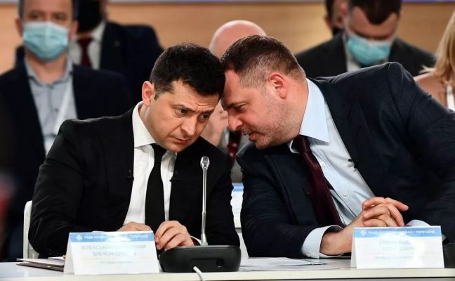 Ермак заявил, что пользуется доверием Зеленского, несмотря на коррупционный скандал Ермак заявил, что пользуется доверием Зеленского, несмотря на коррупционный скандал