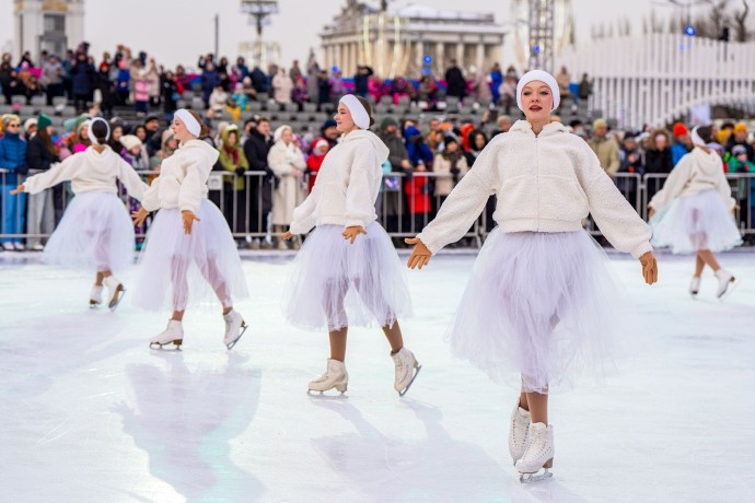 Каток на ВДНХ откроется для посетителей 25 ноября Каток на ВДНХ откроется для посетителей 25 ноября