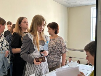 В Курске состоялись экзамены ЕГЭ по биологии, географии и иностранным языкам