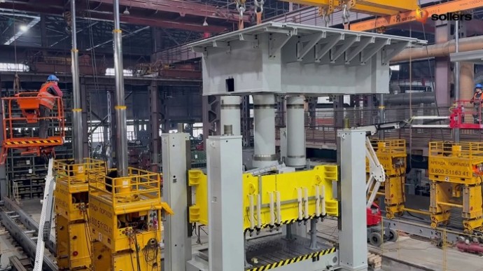 УАЗ запускает роботизированную линию для создания деталей кузова автомобилей УАЗ запускает роботизированную линию для создания деталей кузова автомобилей