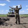 Минобороны рассказало о подвигах фельдшера Чиркова и связиста Светличного в зоне СВО