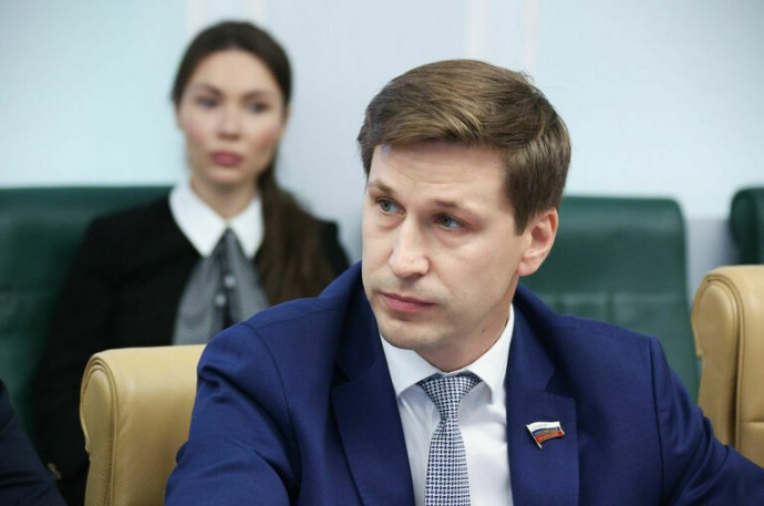 Сенатор напомнил, что с 2026 года ветераны СВО смогут заключить соцконтракт без оценки дохода