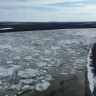 В Абыйском районе в свободном дрейфе остаются 9 судов, унесенных ледоходом на Индигирке