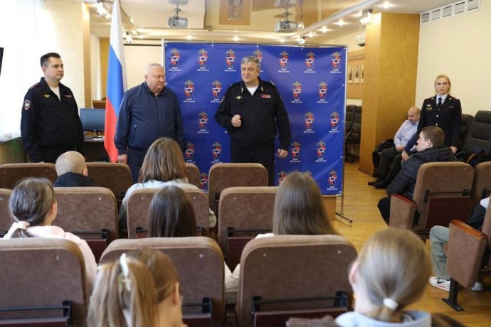 Детей погибших тульских полицейских отправили на отдых во Вьетнам Детей погибших тульских полицейских отправили на отдых во Вьетнам