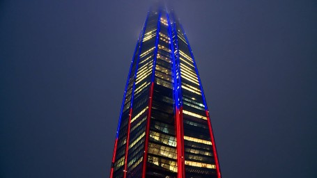 «Лахта Центр» окрасится триколором в День народного единства