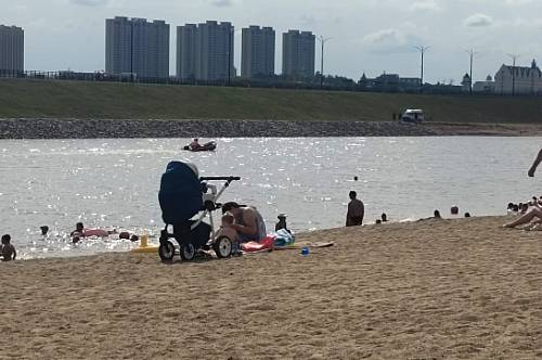В Благовещенске из Амура достали человека