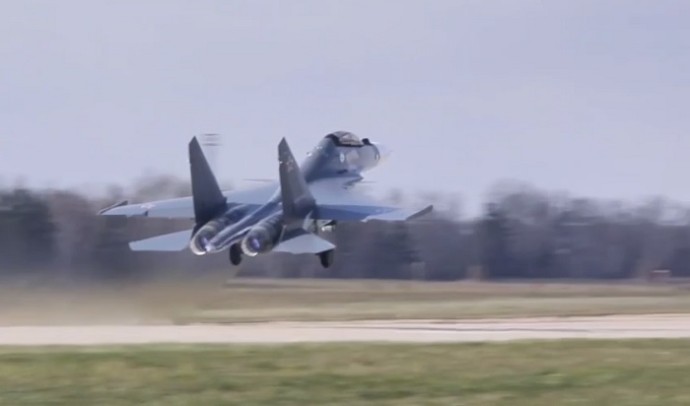 ОАК передала в войска новую партию многофункциональных истребителей Су-30СМ2 ОАК передала в войска новую партию многофункциональных истребителей Су-30СМ2