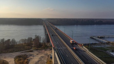 Ладожский мост через Неву на трассе «Кола» в Ленобласти сузят в конце января