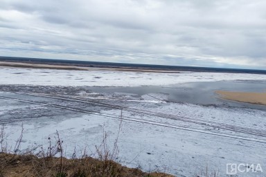 В селе Октемцы Хангаласского района произошел размыв дамбы