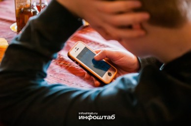 Подросток из Астрахани с помощью кражи обогатился сам и поделился с друзьями