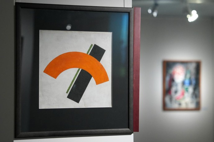 Музей-заповедник «Ростовский кремль» впервые представил шедевры русского авангарда на Ямале Музей-заповедник «Ростовский кремль» впервые представил шедевры русского авангарда на Ямале