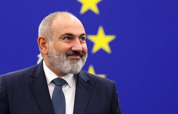 Украинские грабли: Фон дер Ляйен предложила Пашиняну сыр в европейской мышеловке Украинские грабли: Фон дер Ляйен предложила Пашиняну сыр в европейской мышеловке