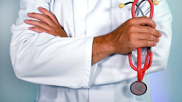 Принят в первом чтении законопроект, направленный на обеспечение здравоохранения квалифицированными кадрами