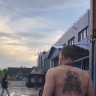Знаменитого костромского миллионера обнаружили на рынке с куполами на спине