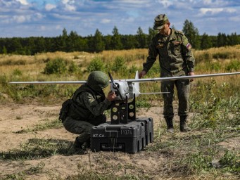 Молния с небес: российский беспилотник выжег опорный пункт ВСУ дотла
