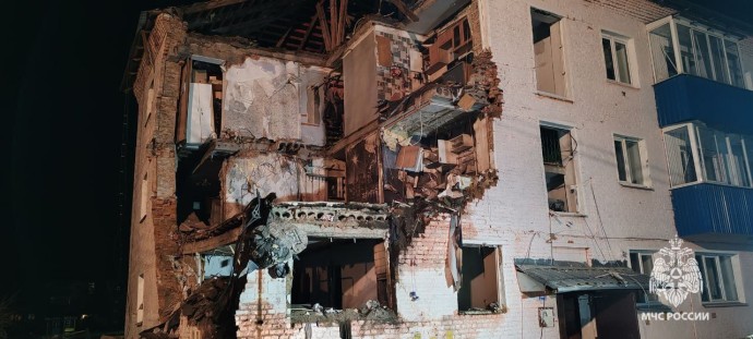 Завалы в Куркино полностью разобраны – спасён один человек Завалы в Куркино полностью разобраны – спасён один человек