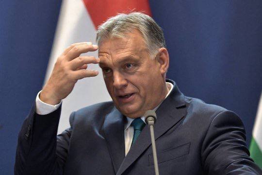 Орбан заявил о намерении провести телефонный разговор с Путиным 17 октября Орбан заявил о намерении провести телефонный разговор с Путиным 17 октября