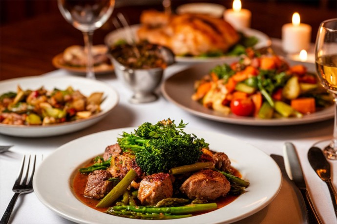 Врач опровергла миф о вреде еды после шести вечера