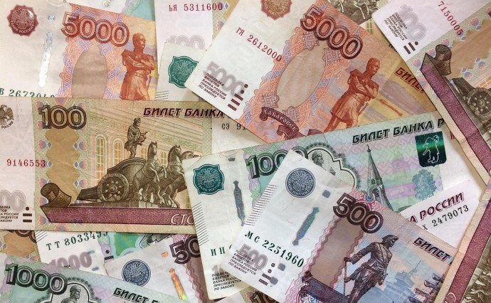 Россияне хотят зарплату  в полтора раза больше, чем зарабатывают на самом деле